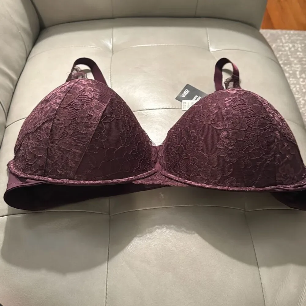 Torrid Push-Up Bra Plunge Lace Grape Purple 46DDD NWT